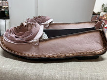 Lataa kuva Galleria-katseluun, Laura Vita,