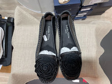 Lataa kuva Galleria-katseluun, Laura Vita,