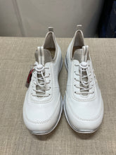Lataa kuva Galleria-katseluun, Rieker kävelykengät,valkoiset