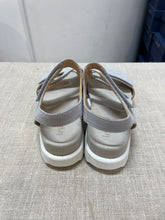 Lataa kuva Galleria-katseluun, Legero sandaalit