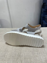 Lataa kuva Galleria-katseluun, Legero sandaalit