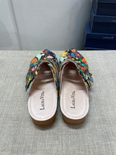 Lataa kuva Galleria-katseluun, Laura Vita kukkapistokkaat