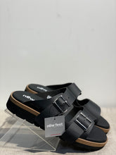 Lataa kuva Galleria-katseluun, New Feet Mustat Sandaalit