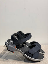 Lataa kuva Galleria-katseluun, New Feet Extra Leveä Sandaali