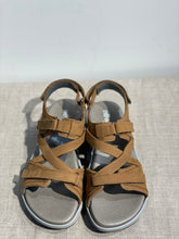 Lataa kuva Galleria-katseluun, New Feet Extra Leveä Cognac