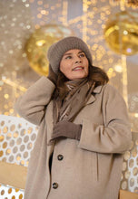 Lataa kuva Galleria-katseluun, Lasessor, Mollie pipo