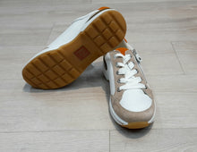 Lataa kuva Galleria-katseluun, Ara, Velour kävelykengät