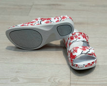 Lataa kuva Galleria-katseluun, Batz, Rea