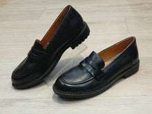 Lataa kuva Galleria-katseluun, Caprice, Nahkaloafer