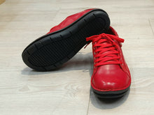 Lataa kuva Galleria-katseluun, Mago, Syyskengät