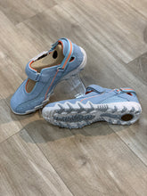 Lataa kuva Galleria-katseluun, Allrounder by Mephisto,tarrakengät