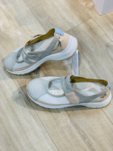 Lataa kuva Galleria-katseluun, Rieker, tilavalestiset kävelykengät