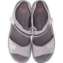 Lataa kuva Galleria-katseluun, LENI