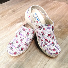 Lataa kuva Galleria-katseluun, NURSING CARE - Pestävä Nahkatyökenkä (5 eri kuviota)