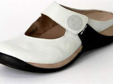 Lataa kuva Galleria-katseluun, MILLA 20 - jennifershoesoy