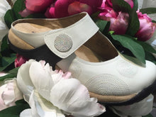 Lataa kuva Galleria-katseluun, MILLA 20 - jennifershoesoy