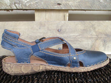 Lataa kuva Galleria-katseluun, KEVÄÄN UUTUUS ROSALIE 13