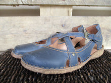 Lataa kuva Galleria-katseluun, KEVÄÄN UUTUUS ROSALIE 13