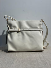 Lataa kuva Galleria-katseluun, Gabor vaalea laukku