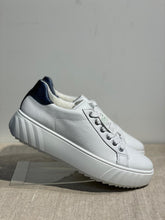 Lataa kuva Galleria-katseluun, Ara Monaco Valkoinen