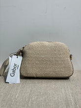 Lataa kuva Galleria-katseluun, Gabor pieni beige ruudukkolaukku