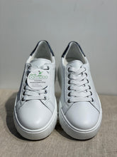 Lataa kuva Galleria-katseluun, Ara Monaco Valkoinen