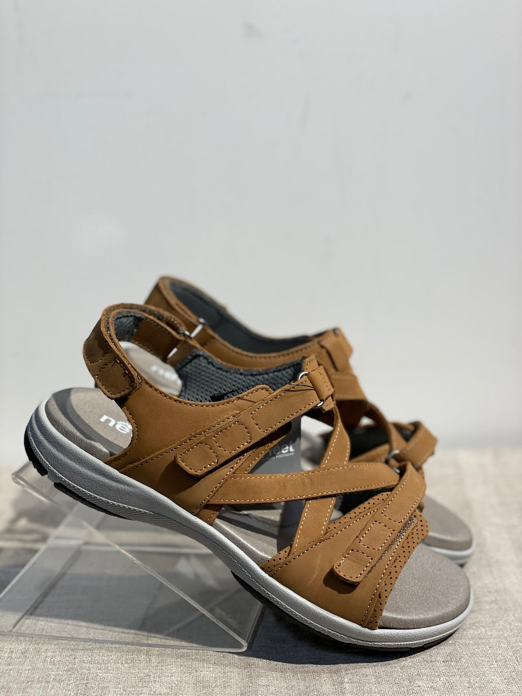 New Feet Extra Leveä Cognac