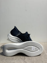 Lataa kuva Galleria-katseluun, Skechers Siniset Slip-In Lenkkarit