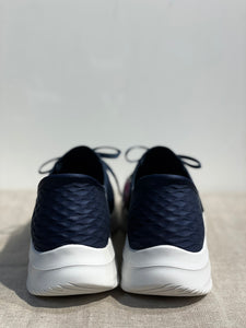 Skechers Siniset Slip-In Lenkkarit