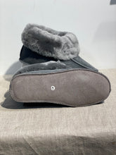 Lataa kuva Galleria-katseluun, Miesten lammastossut