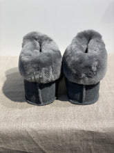 Lataa kuva Galleria-katseluun, Miesten lammastossut