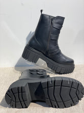 Lataa kuva Galleria-katseluun, Vintro Inna 857 black