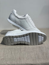 Lataa kuva Galleria-katseluun, Caprice valkoinen tennari