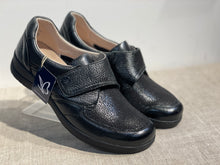 Lataa kuva Galleria-katseluun, Caprice tarra musta kävelykengät