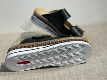 Lataa kuva Galleria-katseluun, Rieker sandaalit kahdella soljella