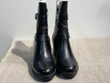 Lataa kuva Galleria-katseluun, Josef Seibel nilkkuri musta ( solki ja niitti somisteet )