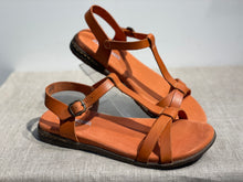 Lataa kuva Galleria-katseluun, Josef Seibel sandaali oranssi