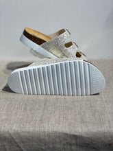 Lataa kuva Galleria-katseluun, Axelda työkenkä creme 3 remmiä