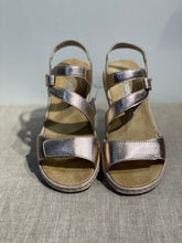 Lataa kuva Galleria-katseluun, Rieker sandaali metalli