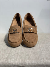 Lataa kuva Galleria-katseluun, Tamaris kävelykenkä kultasomiste cognac