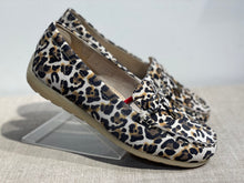 Lataa kuva Galleria-katseluun, Tamaris leopardi loafer beige