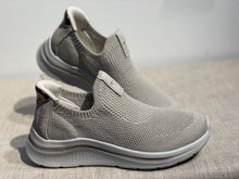 Lataa kuva Galleria-katseluun, Tamaris step in lenkkarit taupe