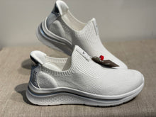 Lataa kuva Galleria-katseluun, Tamaris step in lenkkarit valkoinen