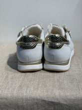 Lataa kuva Galleria-katseluun, Tamaris kävelykenkä valko/kulta