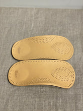 Lataa kuva Galleria-katseluun, Puoli pohjallinen