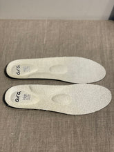 Lataa kuva Galleria-katseluun, Ara muoto pohjallinen