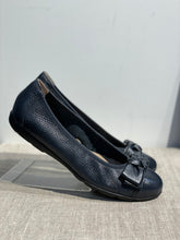 Lataa kuva Galleria-katseluun, Caprice Sininen Ballerina