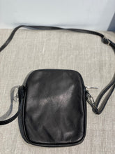 Lataa kuva Galleria-katseluun, Kännykkä laukku