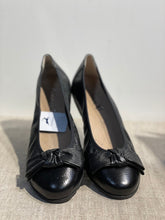 Lataa kuva Galleria-katseluun, Caprice Peurannahka Ballerina Musta