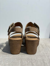 Lataa kuva Galleria-katseluun, Gabor sandaalit peanut